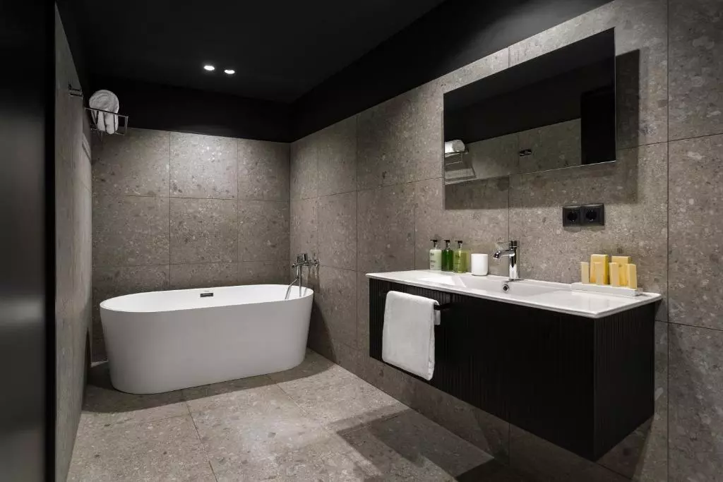 سرویس حمام هتل مارکو پولو